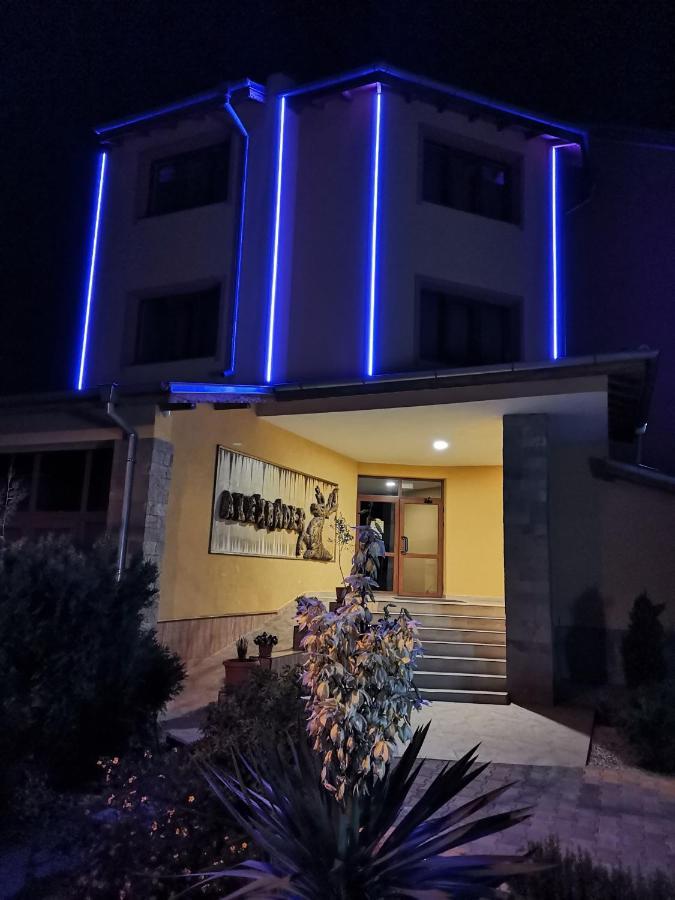 Хотел Александър Pavel Banya Exterior foto
